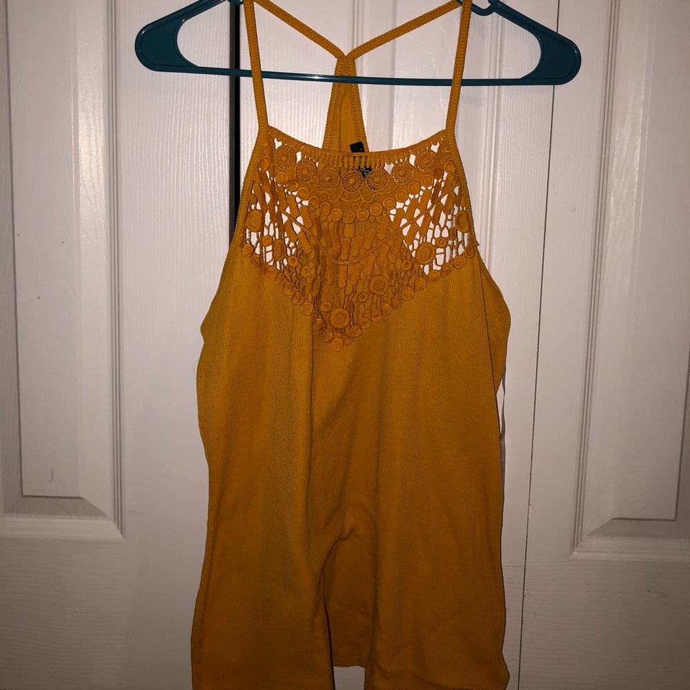 Mustard yellow tank